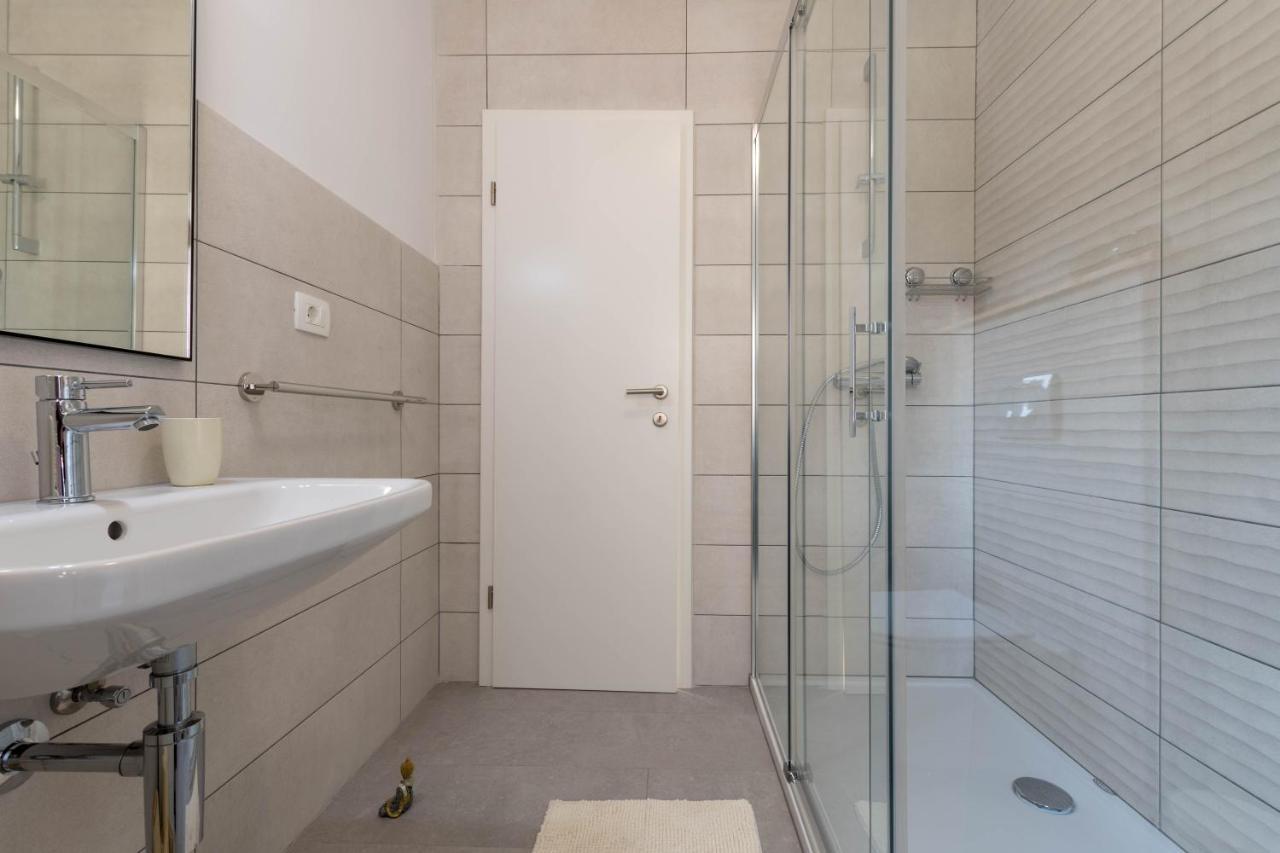 Newly Renovated Holiday Apartment Sirius ポレッチ エクステリア 写真