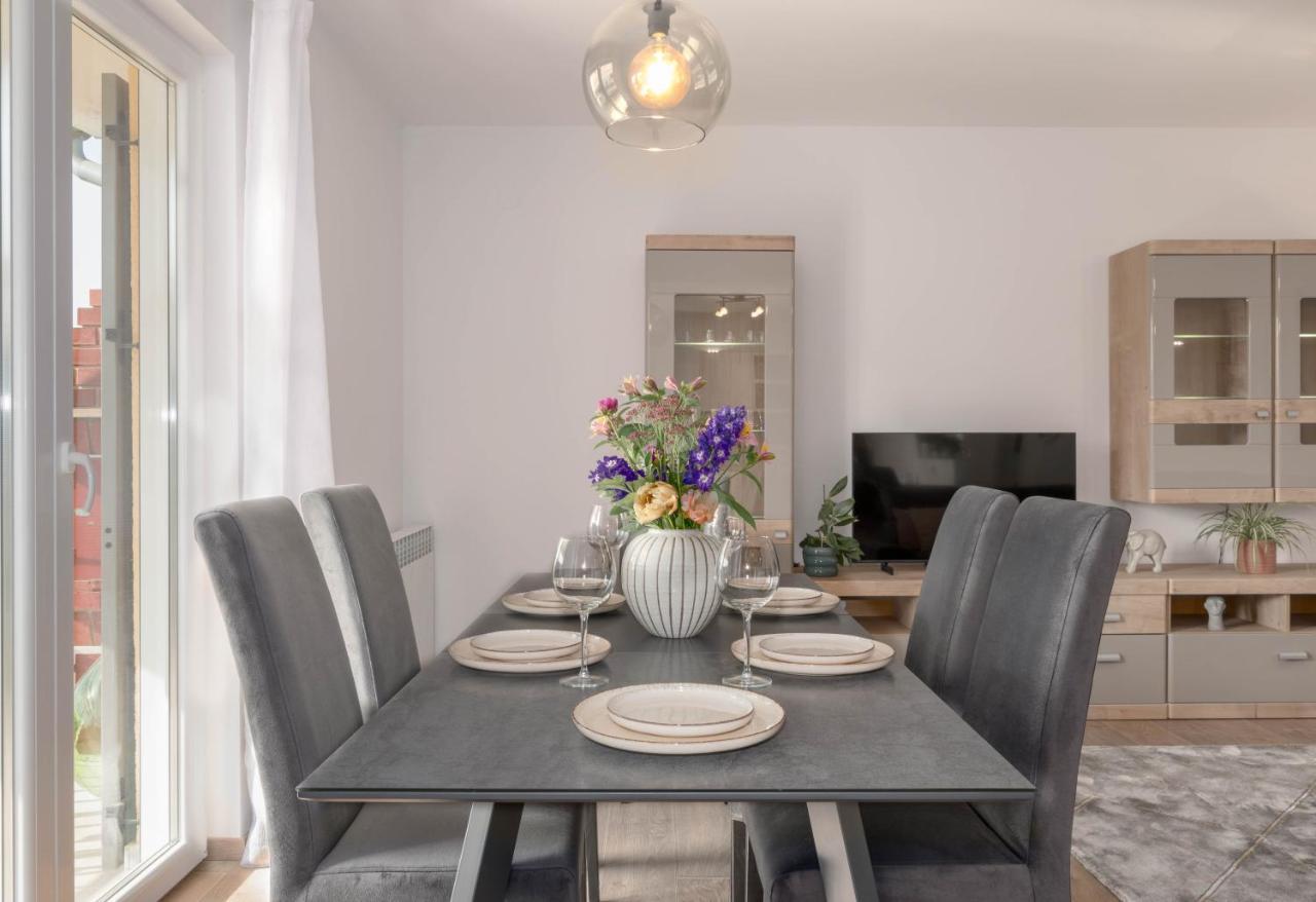 Newly Renovated Holiday Apartment Sirius ポレッチ エクステリア 写真