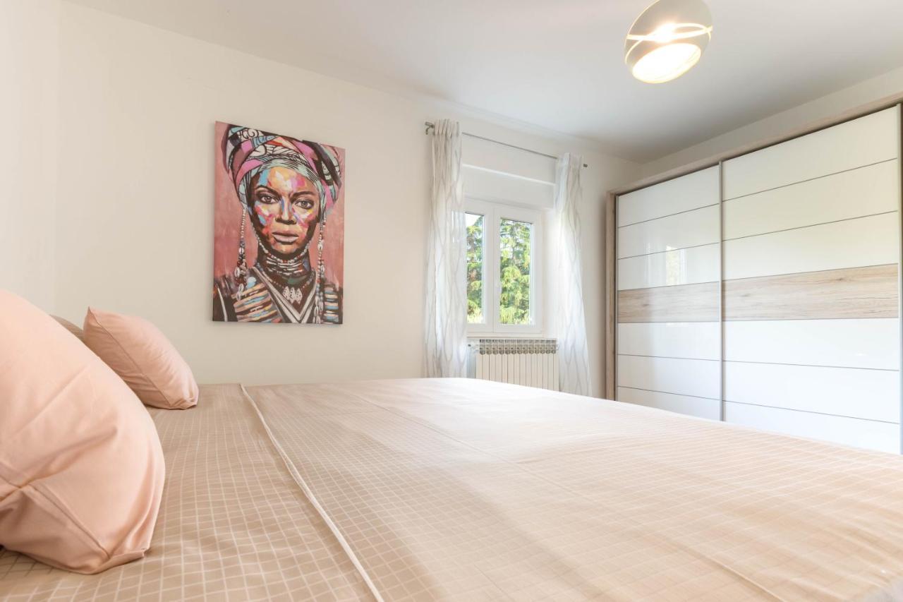 Newly Renovated Holiday Apartment Sirius ポレッチ エクステリア 写真